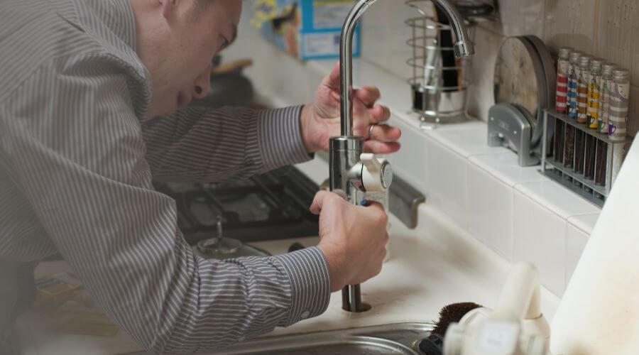 Local expert plumbing services in Valley Park, MO